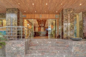 Property entrance - Bhagyalaxmi NX Hotel (Shirdi)