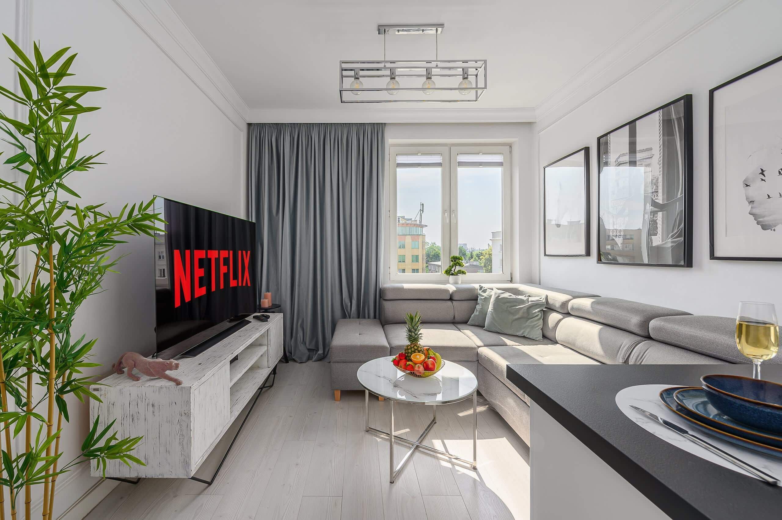 Lumina 3-room Apartment Near The Metro In Warsaw - Warsaw