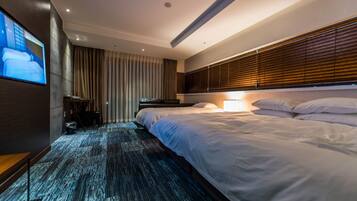 Premium Room, Balcony, Sea View | Down comforters, desk, WiFi (free)