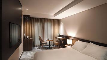 Standard Double Room, Non Smoking, Balcony | Down comforters, desk, WiFi (free)
