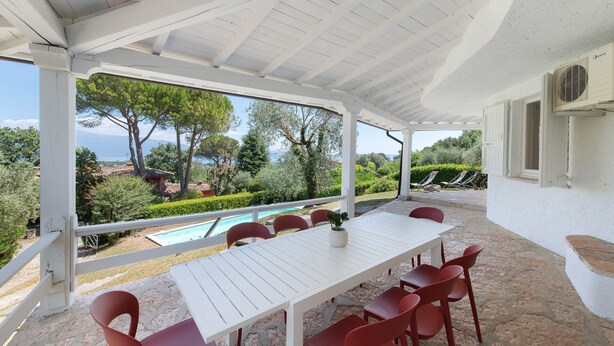 Outdoor dining - Villa Paradiso San Felice del Benaco (Paradiso)