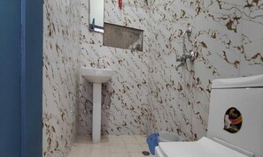 House | Bathroom