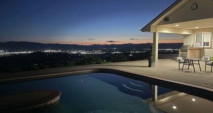 Viewtacular 1-bedroom studio with Lazy Lagoon Pool
