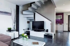 Living area - Designer home with a heated (covered) pool (La Listada)