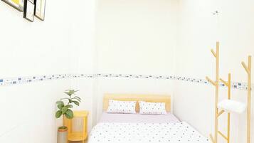 2 bedrooms, iron/ironing board, WiFi, wheelchair access