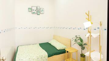 2 bedrooms, iron/ironing board, WiFi, wheelchair access