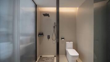 Superior Twin Room, City View | Bathroom | Shower, hair dryer, slippers, towels
