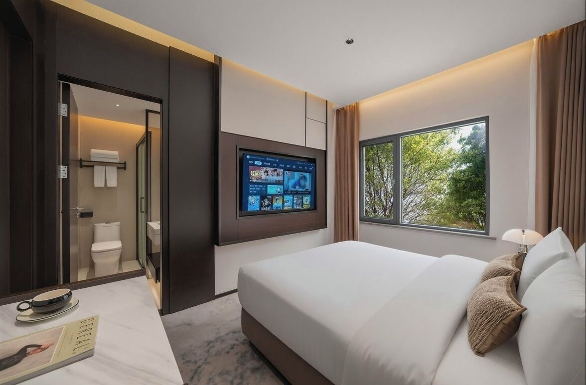 Elite Room, City View | Blackout curtains, soundproofing, free WiFi