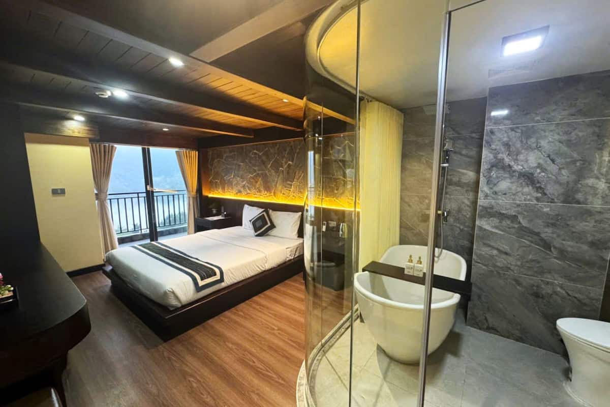 Quarto casal superluxo, vista para o vale | Ferros/tábuas de passar roupa, Wi-Fi de cortesia, roupa de cama