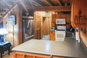 Coffee/tea maker, fridge, microwave, stovetop - Gas Grill! Cabin Retreat, 2 Mi to Blue Ridge Pkwy (Meadows of Dan)