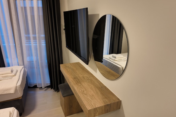Comfort Twin Room, Balcony, Garden View | Laptop workspace, blackout drapes, soundproofing, WiFi (free)