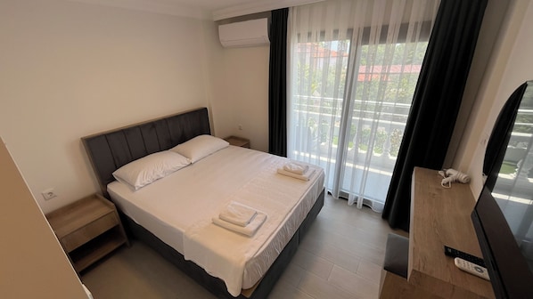 Comfort Double Room, Balcony, Sea View | Laptop workspace, blackout drapes, soundproofing, WiFi (free) - KERAMOS BUTİK OTEL (Milas)