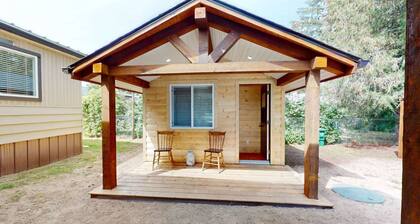Okanagan - Lazy Dayz Cottage & Jewels Bunkie