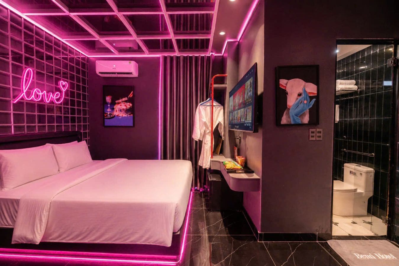 Luxury Double Room, Hot Tub | WiFi (free)