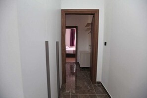 Interior - Villa PIA Luxurious Seaside Villa, First Floor -  3 bedrooms, Onsite pool, Private parking (Okrug Gornji)