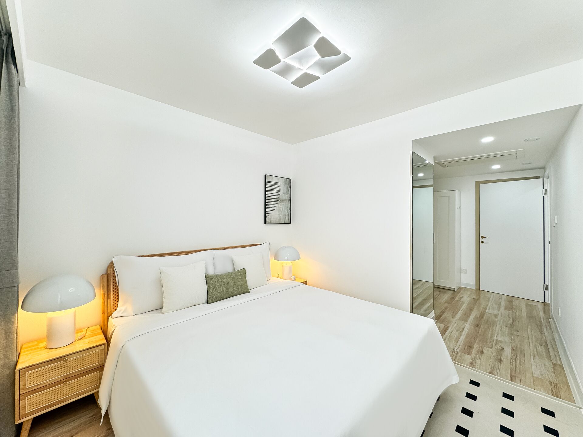 Blackout curtains, soundproofing, iron/ironing board, free WiFi