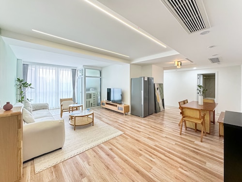 Tyms 2BR Serviced Apartment Huijin Plaza