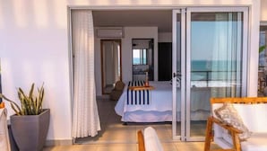 Room - Time of the Sea (San Luis La Herradura)
