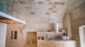 Căn hộ (1 Bedroom) | Bếp nhỏ riêng
