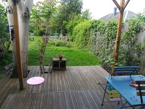 Outdoor dining - Cosy house with cat (Saint-Pierre-des-Corps)