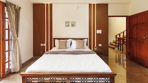 อพาร์ทเมนท์ (1 Bedroom) | 5 ห้องนอน, พื้นที่ทำงานแบบใช้แล็ปท็อป, เตารีด/โต๊ะรีดผ้า, ผ้าปูที่นอน