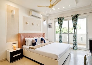 Apartment (2 Bedrooms) - Blossom by Redolive 3bhk Golf Course Ext (Gurugram)
