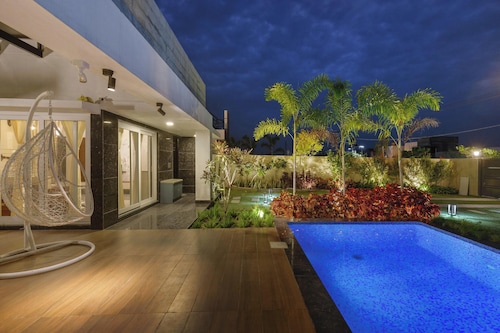 Aquagrove Villa by Stayjade Pvt Pool 1hr HSR