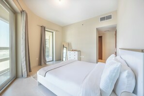 Apartment, Balkon | Bügeleisen/Bügelbrett, kostenloses WLAN
