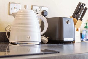 Kaffee und/oder Kaffeemaschine