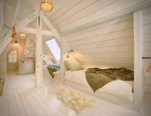 4 Schlafzimmer, Bügeleisen/Bügelbrett, Reisekinderbett, kostenloses WLAN
