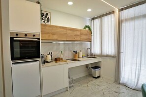 Private kitchen - Modern Apartment with Two Terraces (Valencia)
