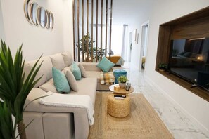 Living area - Modern Apartment with Two Terraces (Valencia)