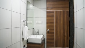 Deluxe Suite, Balcony | Bathroom - Hotel Prime Suites - Baner (PUNE)