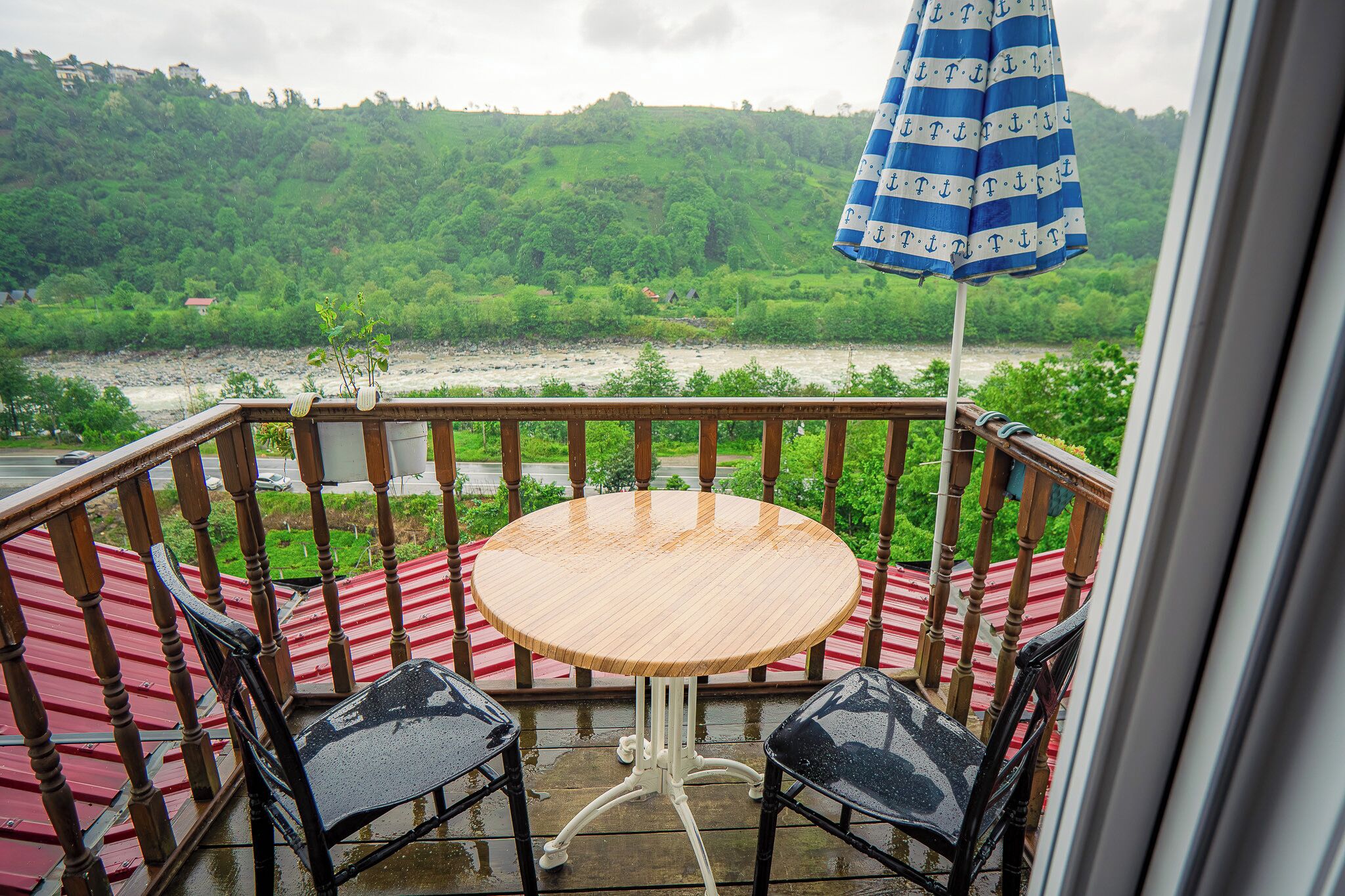 Standard Bungalow | Outdoor dining