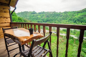 Bungalow Comfort | Tempat makan outdoor