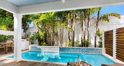 NEW LISTING! | Walkable Islamorada Townhome with Private Pool & Dockage