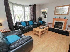 Living area - 1 St. Catherines Cottages (Perth)