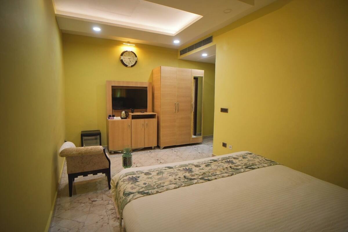 Standard Double Room | WiFi (free)