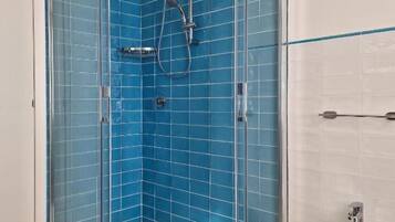 Kamar Double Deluks | Kamar mandi