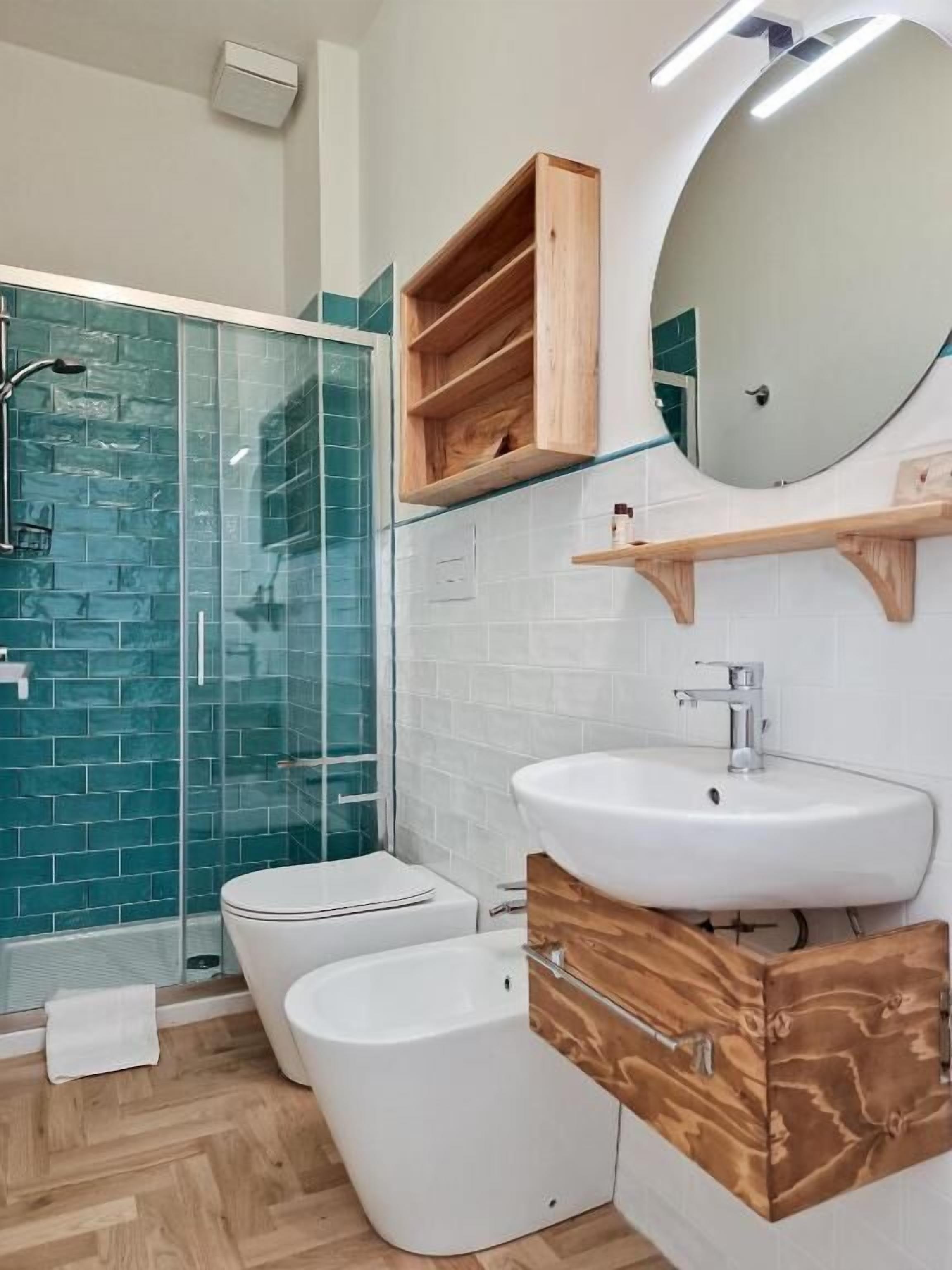 Chambre Double Deluxe, balcon, vue ville | Salle de bain