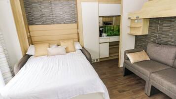2 bedrooms, WiFi (free), individually decorated, individually furnished