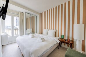 Bügeleisen/Bügelbrett, Reisekinderbett, WLAN, Bettwäsche