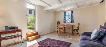 Timber-Framed Holiday Home with Private Terrace, Garden and Wi-Fi
