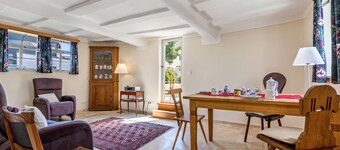 Timber-Framed Holiday Home with Private Terrace, Garden and Wi-Fi