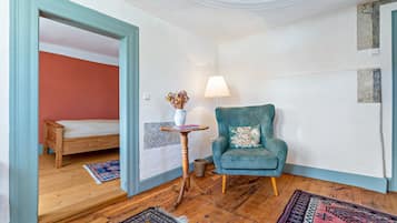 2 bedrooms, WiFi, bed sheets