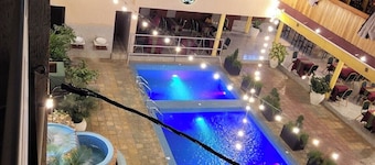LUX PRIMERA HOTEL