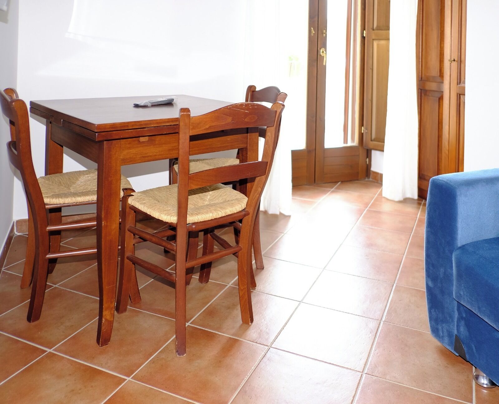Suite, balcone, vista montagna | Una cassaforte in camera, Wi-Fi gratuito