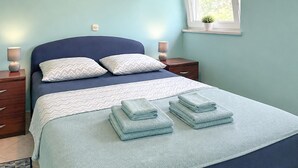2 habitaciones, tabla de planchar con plancha y wifi gratis 