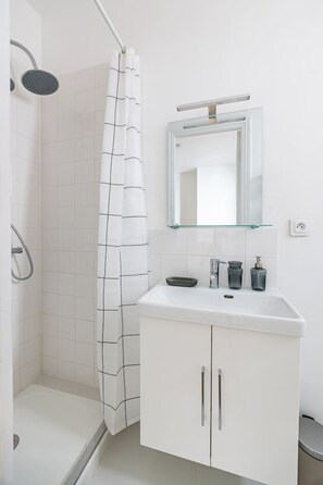 Hair dryer - #Studio#2 people#Parc Monceau#Malesherbes (Paris)