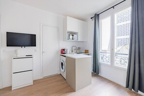 Interior - #Studio#2 people#Parc Monceau#Malesherbes (Paris)